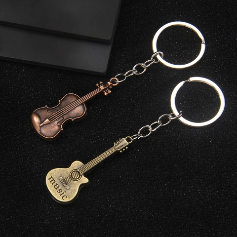 Portachiavi Strumento Musicale Retrò Vintage in Lega Chitarra Violino Ciondolo Ornamento per Borsa Regali Creativi per Musicisti
