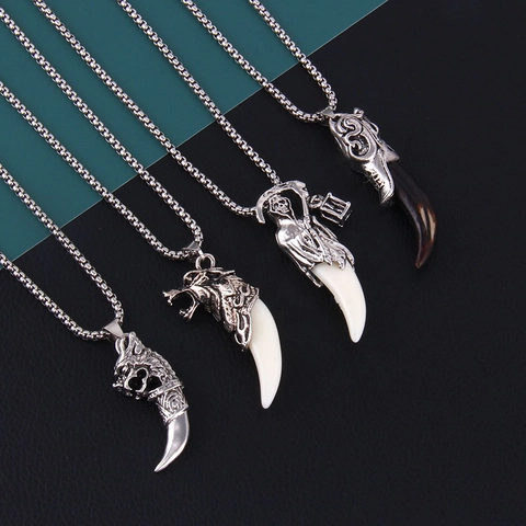 Collar de Diente de Lobo de Acero Inoxidable Retro para Hombre Colgante Guadaña Muerte Aleación Diente Acrílico Joyería