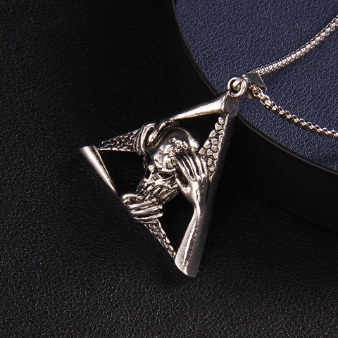 Collar de Colgante de Triángulo de Calavera Punk Gótico Acero Inoxidable Aleación Plata Antigua Envejecido Hip Hop Joyería Hombre Mujer