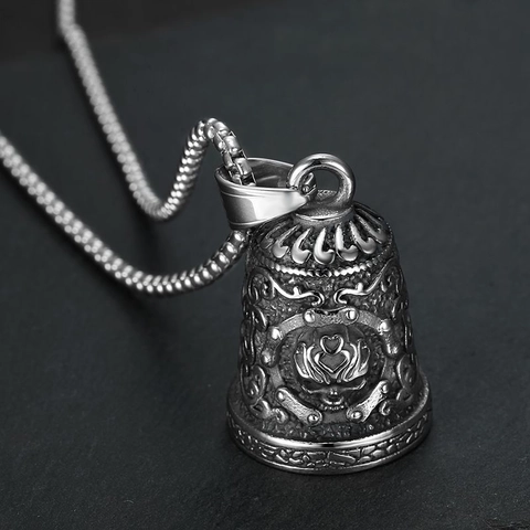 Collana da Uomo Vintage in Acciaio Inossidabile con Ciondolo a Campana Teschio Guardian Gothic Punk Biker Retro Ghost Head Gioielli