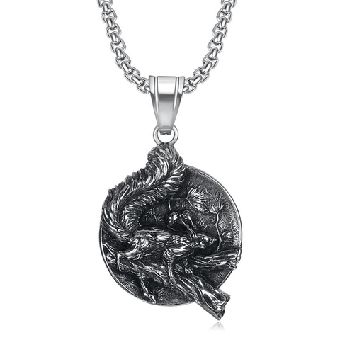 Collana con Ciondolo a Rilievo a Forma di Scoiattolo Vichingo Vintage in Acciaio al Titanio Medaglione Animale Punk Street Gioielli da Uomo