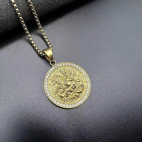 Collana Hip Hop in Acciaio al Titanio con Ciondolo Cavaliere San Giorgio Vintage Placcato Oro Argento Medaglione con Strass