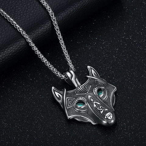 Collar de Colgante de Cabeza de Lobo Vikingo Nórdico Acero Inoxidable Nudo Celta Retro Con Ojos de Diamante de Imitación Verde