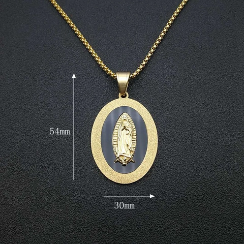 Collier Pendentif Vierge Marie en Acier Inoxydable Hip Hop Plaqué Or Givré Ovale Notre-Dame De Guadalupe Bijoux Religieux Hommes Femmes