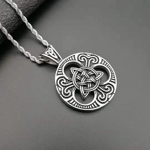Collar con Colgante de Nudo Celta Vikingo Nórdico de Acero Inoxidable Vintage Redondo Triquetra para Hombres Mujeres Joyería Retro Punk