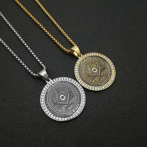 Collana con Ciondolo in Acciaio al Titanio Occhio della Provvidenza Placcata in Oro con Strass Gioielli Religiosi