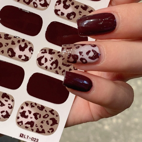 Leopardenmuster Selbstklebende Nagelaufkleber 14 Stück Weinrot Dunkelbraun Full Cover DIY Maniküre Dekoration Für Damen