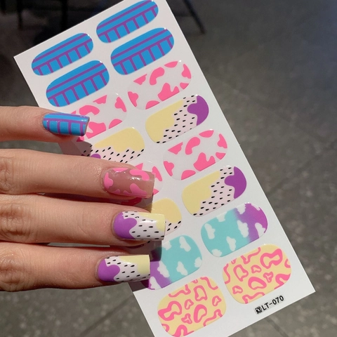 Pegatinas de Esmalte de Uñas Completas Autoadhesivas Estampadas Lindas Nubes Patrón de Vaca Envolturas de Uñas para Mujer Decoración DIY