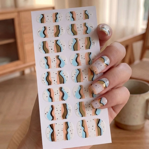 Stickers de Nail Art Minimalistes avec Vagues Abstraites Imperméables Longue Durée Autocollants pour Ongles Multicolores Décoration de Manucure pour Femme