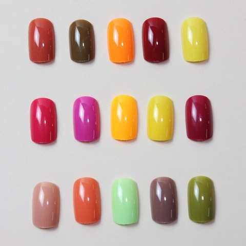 Multi Color Solid Glossy Press On Nails Short Square Round Shape Artificial Nail Tips Set With Storage Box DIY Manicure