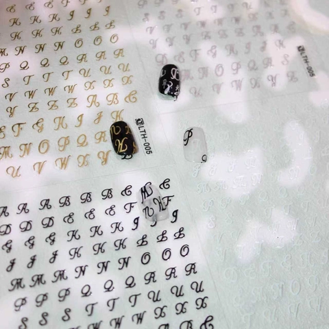 Adesivi per Unghie Alfabeto Decalcomanie a Lettera Autoadesive Piatti Bronzo Argento Texture Metallica Fai da Te Decorazione