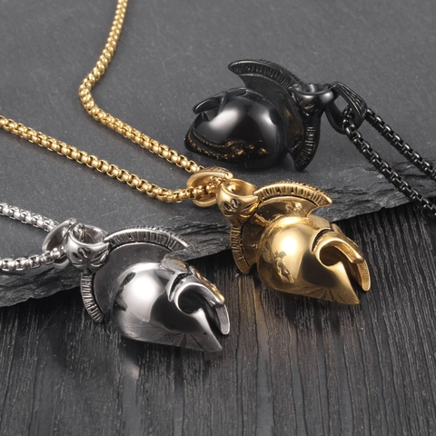 Collana con Ciondolo a Forma di Elmo da Gladiatore Spartano Vintage Uomo Acciaio al Titanio Punk Hip Hop Maschera Gioielli Regalo Oro Nero Argento Acciaio