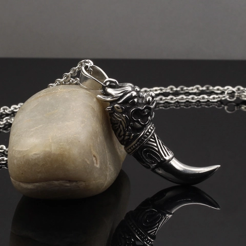 Collana con Ciondolo a Testa di Drago e Dente di Lupo Retro in Acciaio Inossidabile Stile Punk Rock Gioielli da Uomo