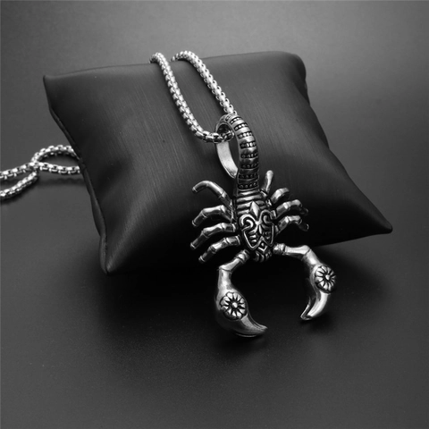 Gothic Vintage Titanium Steel Scorpion Pendant Necklace For Men Punk Animal Insect Jewelry Gift Steel Gold Black Necklaces