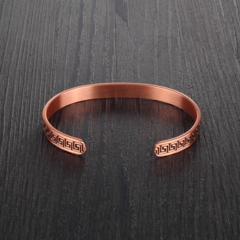 Vintage Kupfer Magnettherapie Armreif Für Herren Damen Griechischer Schlüssel Graviertes Muster Verstellbar Offener Schmuck