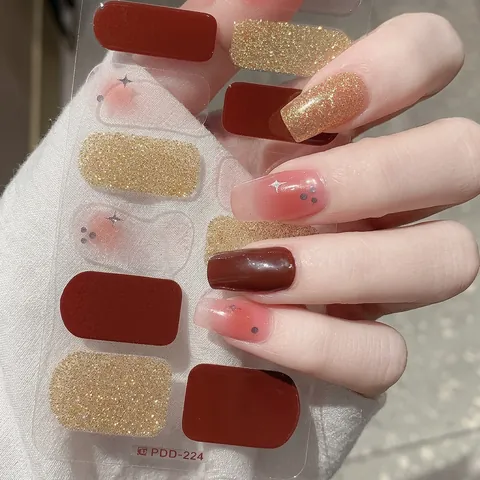 Süße Valentinstag Nagelaufkleber Gold Weinrot Halbdurchsichtig Blush Sternmuster Selbstklebend Full Wrap Nagel Sticker