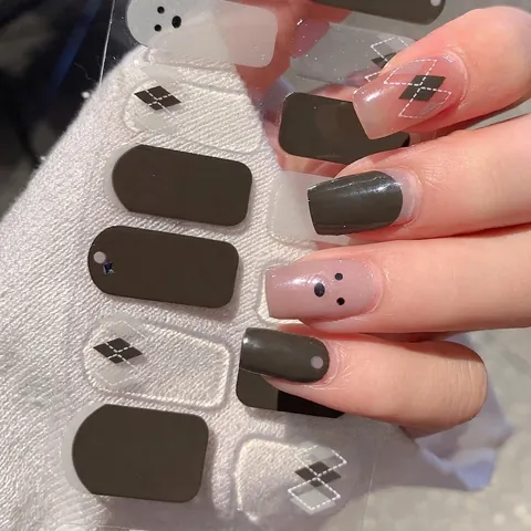 Argyle Und Gepunktete Nagelaufkleber Full Cover Dunkelgrau Nude Rosa Harztinte Geometrische Dekorative Nageldecals Damen