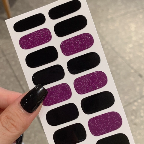 Minimalistische PVC Harz Full Cover Nagelaufkleber Lila Glitzer Und Einfarbig Schwarz Selbstklebende Nagel Folien Für Damen DIY