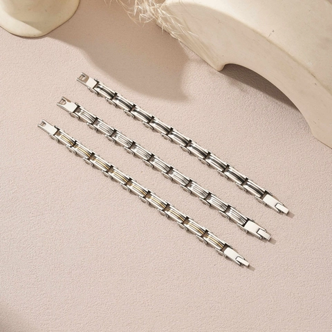 Bracelet Personnalisé en Acier Inoxydable Superposé pour Homme Chaîne à Maillons Mécaniques Industriels Bijoux de Main
