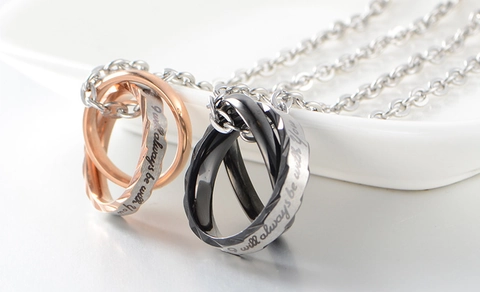 Collana con Ciondolo a Doppi Anelli Intrecciati in Acciaio al Titanio per Coppie Gioielli con Strass Incisi Regalo Anniversario