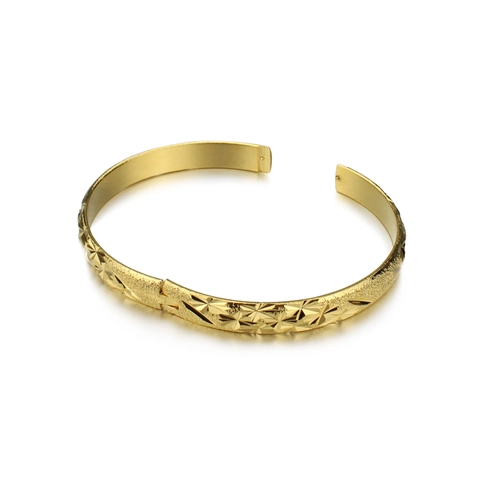 Elegant Gold Plated Copper Bangle For Women Geometric Star Engraved Frosted Pattern Bracelet Luxurious Fashion Jewelry Accessory
