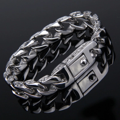 Herren Vintage Totem Graviertes Edelstahl Cuban Link Armband Retro H-Form Verschluss Titanstahl Schmuck Für Männer