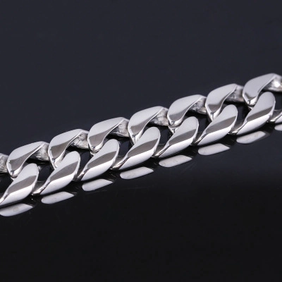 Pulsera Clásica de Cadena Cubana para Hombre de Acero de Titanio Plata Pulida Estilo Robusto Joyería Geométrica de Moda Regalo