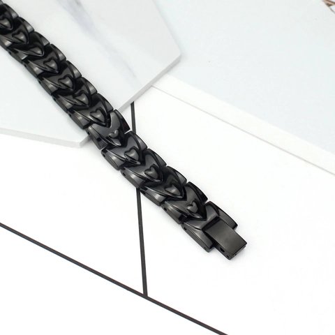 Men Titanium Steel Magnetic Therapy Bracelet Black Electroplated Geometric Heart Link Health Care Jewelry For Everyday Wear