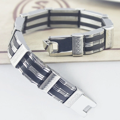 Bracelet Homme Mode Acier Inoxydable et Silicone Motif Géométrique X Style Industriel Avec Fermoir Pliant Bijou Cadeau