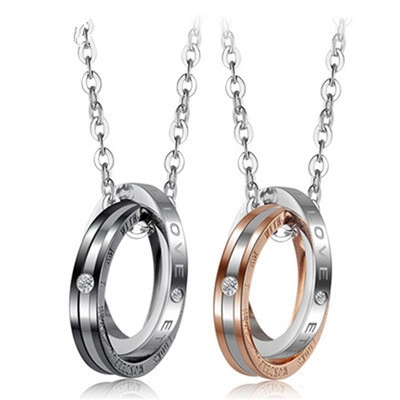 Titaniumstaal Dubbele In elkaar grijpende Ring Hanger Ketting Voor Koppels Gegraveerde Love Eternal Sieraden Strass Ingelegde O-Ketting Cadeau