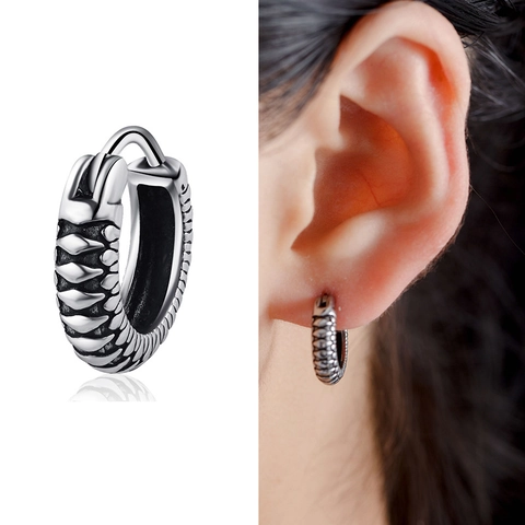 Retro Gothic Punk Kreuz Huggie Hoop Ohrringe Titanstahl Schwarz Oxidiert Hip Hop Schmuck Für Herren Damen Einzelstück