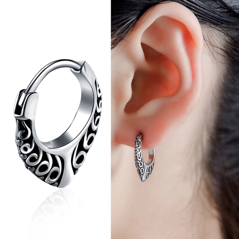 Vintage Hiphop Titanium Staal Huggie Hoop Oorbellen Voor Unisex Gothisch Krulpatroon Hol Uitgesneden Piercing Sieraden