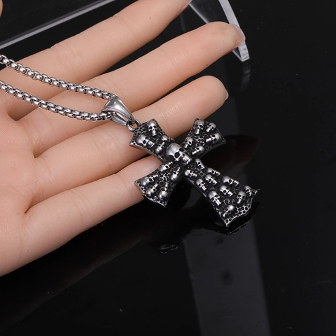Collana con Pendente a Croce con Teschio Gotico in Acciaio Inossidabile Vintage Vichingo Ariete Faraone Testa Punk Hip Hop Gioielli da Uomo