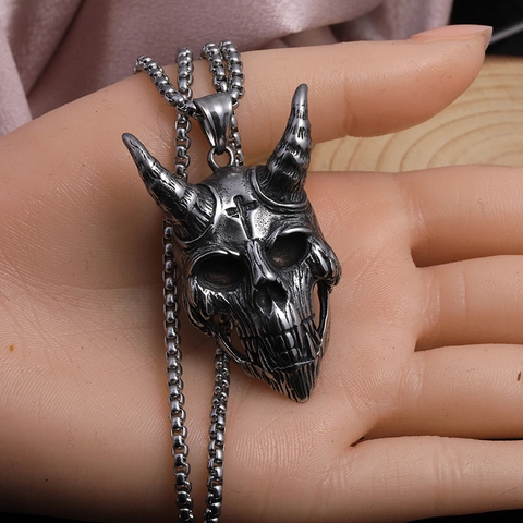 Collar de Colgante de Calavera de Demonio Gótico para Hombre Colgante de Cruz de Esqueleto con Cuernos de Acero Inoxidable