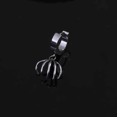 Stainless Steel Skull Hand Bone Claw Hoop Earrings Gothic Punk Skeleton Hand Ear Clip For Halloween Party Unisex Jewelry