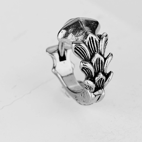 Vintage Gothic Stainless Steel Huggie Earrings For Men Women Hip Hop Punk Style Distressed Feather Jewelry Earring