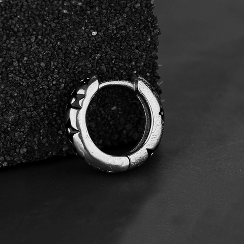 Orecchini a Cerchio in Acciaio al Titanio Vintage Con Stella Pentagramma Nera Orecchini Huggie Punk Minimalisti per Uomo Donna