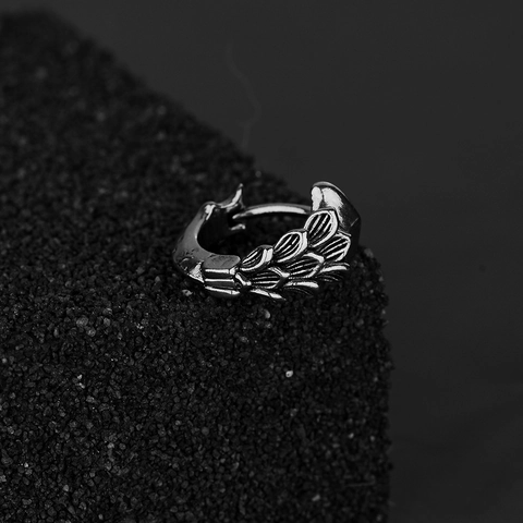 Vintage Gothic Stainless Steel Huggie Earrings For Men Women Hip Hop Punk Style Distressed Feather Jewelry Earring