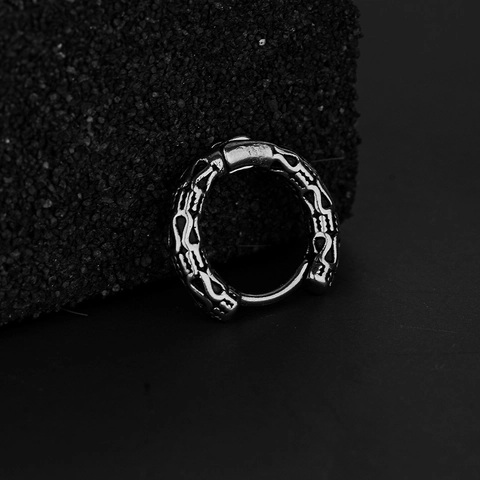 Vintage Punk Titanstahl Huggie Hoop Ohrring Für Herren Damen Gothik Tribal Graviertes Muster Silber Einzelohrring Schmuck
