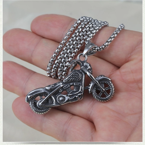 Collier Pendentif Moto en Acier Inoxydable Vintage Pour Hommes Bijoux de Style Industriel Punk Hip Hop Argent Antique