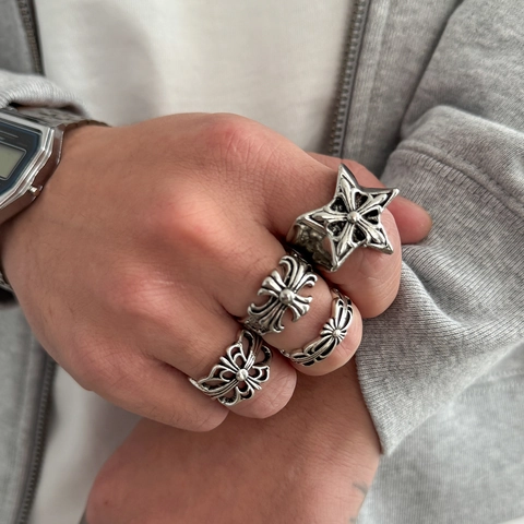 Vintage Gothic Cross Star Hollow Out Alloy Rings Men Punk Fashion Retro Silver Finger Ring Jewelry Accessory Collection
