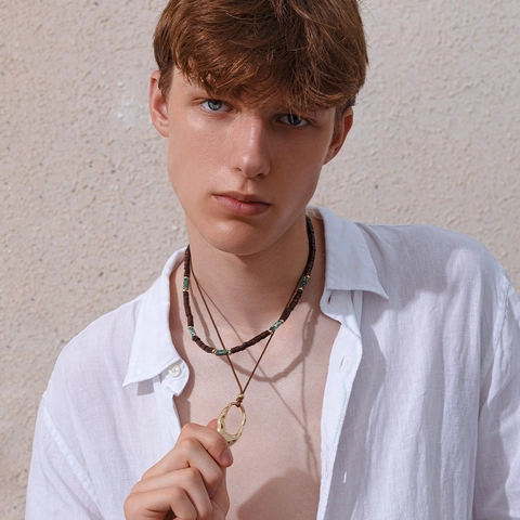 Parure de Colliers Multirangs pour Hommes Style Bohème Perles en Bois Pendentif en Alliage Irrégulier Pierre Turquoise Bijoux de Plage