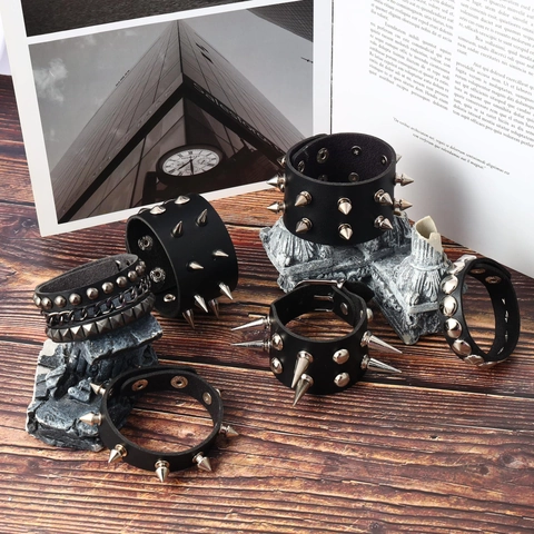 Punk Gothic Leather Bracelets Set Metal Spike Rivet Studded Adjustable Wristbands For Men Women Rock Fashion Jewelry Black