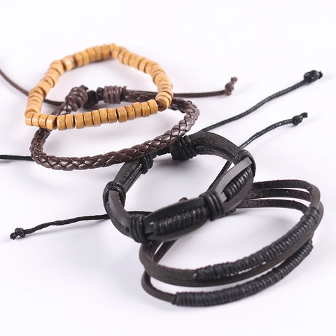 Vintage Multilayer Leather Bracelet For Men Handwoven Braided Cowhide Alloy Rudder Skull Charms Wood Bead Adjustable Bracelet Jewelry