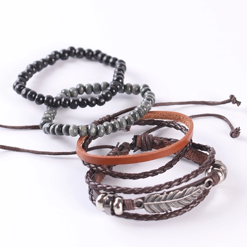 Vintage Multilayer Cowhide Leather Bracelet For Men Women Handmade Woven Cord Bracelet With Alloy Feather Leaf Pendant Retro Jewelry