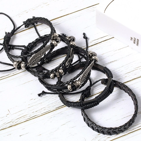 Herren Vintage Punk Rindleder Geflochtenes Armband 5-Teiliges Set Mit Flügel Unendlichkeit Feder Legierung Charms Multi-Layer Schmuck