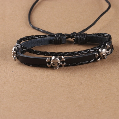 Punk Herren Schwarz Geflochten Leder Mehrlagig Armband Totenkopf Legierung Nieten Verstellbar Retro Rock Schmuck Geschenk