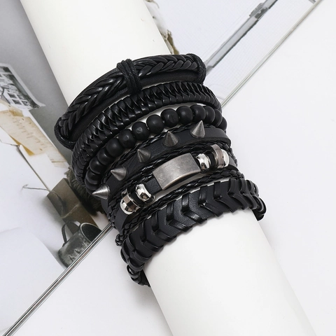 Bracciale Multistrato In Pelle Di Vacchetta Intrecciata Per Uomo Con Punte In Lega E Perline In Legno Stile Punk Regolabile