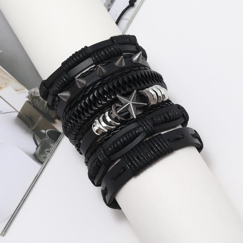 Bracciale in Ecopelle Intrecciato Multistrato Punk da Uomo Con Ciondolo a Stella e Rivetti in Metallo Cinturino Rockstar Gotico