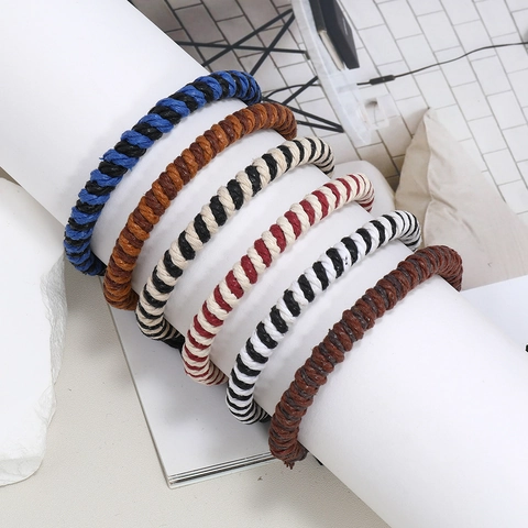 Handgefertigtes Gewebtes Rindsleder Seilarmband Vintage Ethno-Stil Verstellbares Wickelarmband Für Herren Damen Schmuck